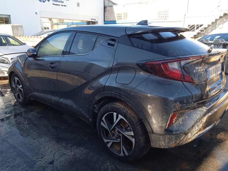 toyota c-hr (_x1_) del año 2023