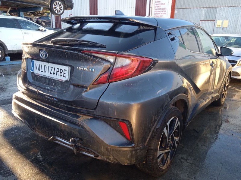 toyota c-hr (_x1_) del año 2023