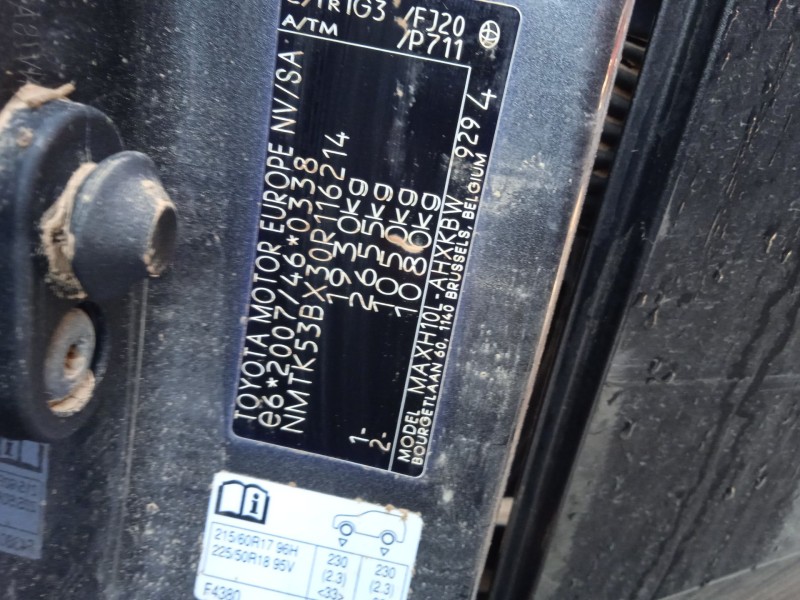 toyota c-hr (_x1_) del año 2023