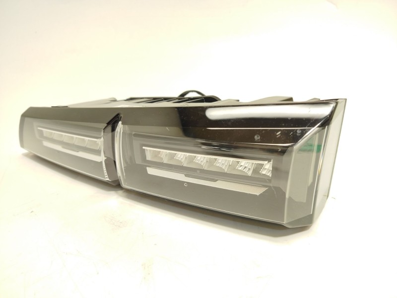 Recambio de piloto trasero izquierdo interior para peugeot 308 puretech 130 active pack referencia OEM IAM 9835300680  