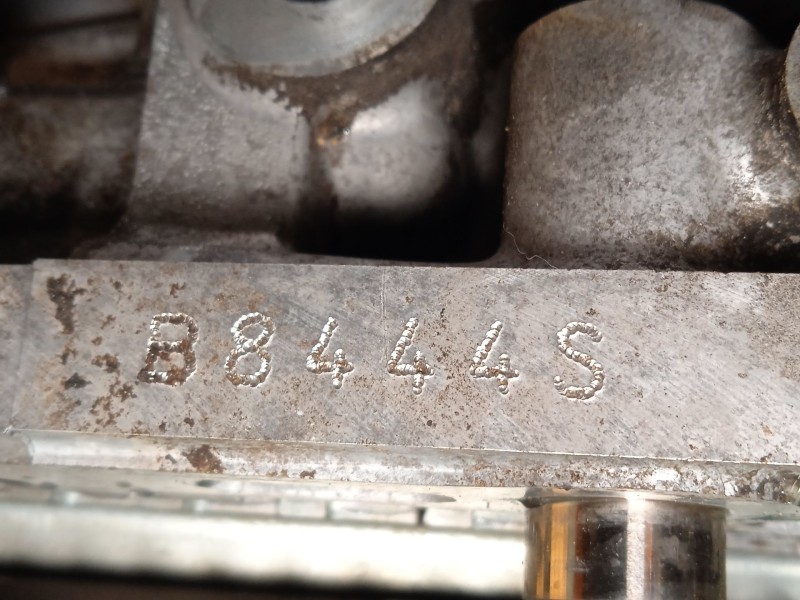 Recambio de despiece motor para volvo xc90 i (275) v8 awd referencia OEM IAM B8444S  