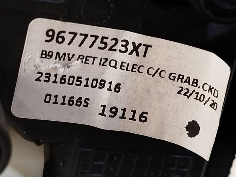 Recambio de retrovisor izquierdo para peugeot partner furgoneta/monovolumen 1.6 bluehdi 100 referencia OEM IAM 96777523XT  