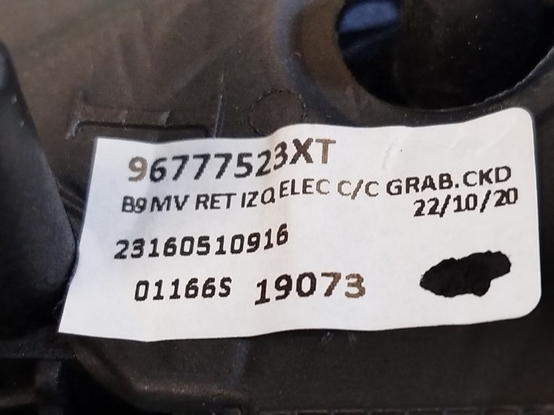 Recambio de retrovisor izquierdo para peugeot partner furgoneta/monovolumen 1.6 bluehdi 100 referencia OEM IAM 96777523XT  