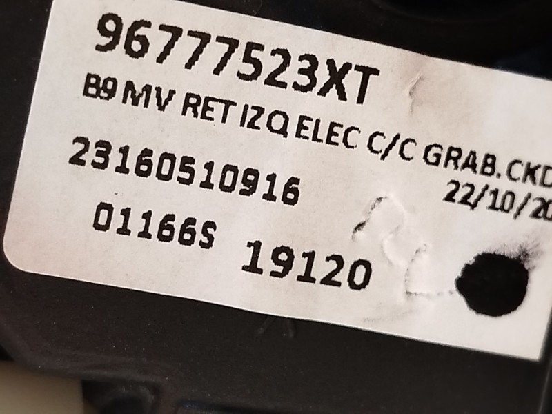 Recambio de retrovisor izquierdo para peugeot partner furgoneta/monovolumen 1.6 bluehdi 100 referencia OEM IAM 96777523XT  