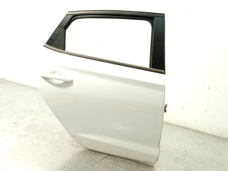 Recambio de puerta trasera derecha para hyundai i30 (pd) 1.0 tgdi cat referencia OEM IAM 77004G4700  