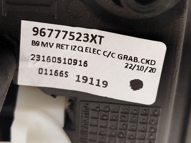 Recambio de retrovisor izquierdo para peugeot partner furgoneta/monovolumen 1.6 bluehdi 100 referencia OEM IAM 96777523XT  