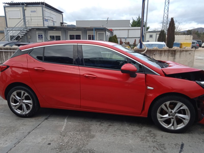opel astra k (b16) del año 2017