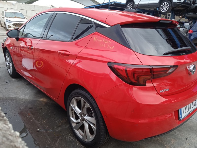 opel astra k (b16) del año 2017