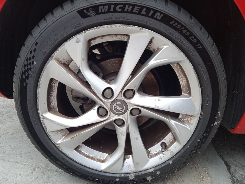 opel astra k (b16) del año 2017