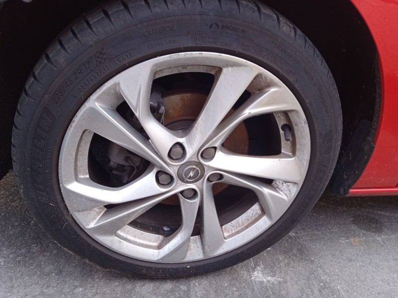 opel astra k (b16) del año 2017