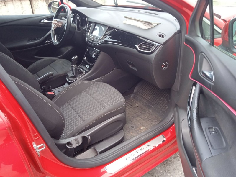 opel astra k (b16) del año 2017