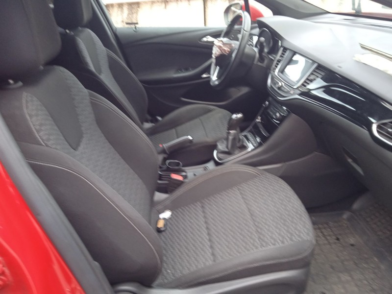 opel astra k (b16) del año 2017