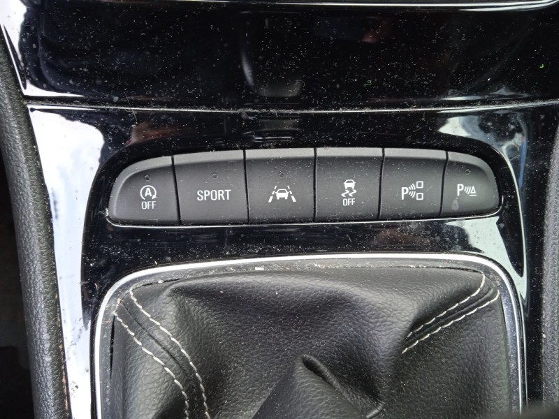 opel astra k (b16) del año 2017