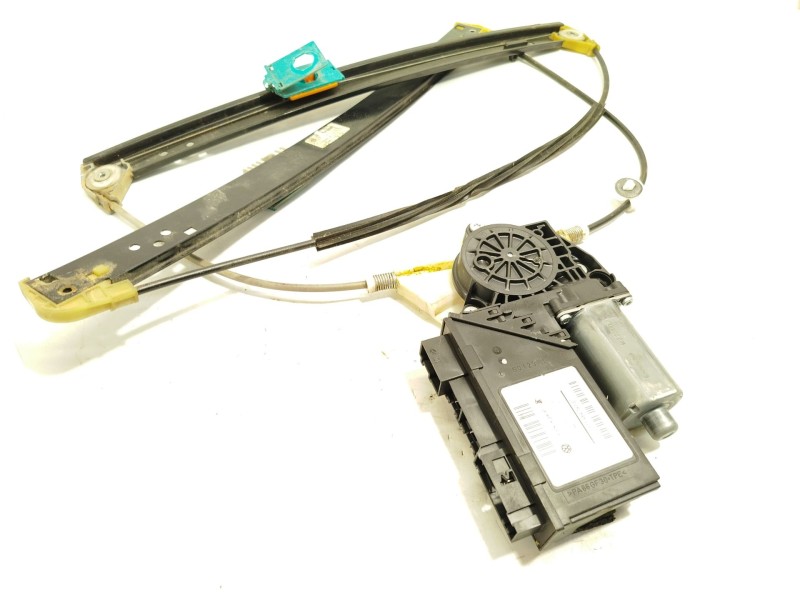 ELEVALUNAS DELANTERO IZQUIERDO 7L0837461F 3D1959793E 