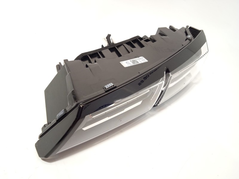 Recambio de piloto trasero derecho interior para peugeot 308 puretech 130 active pack referencia OEM IAM 9835300580  