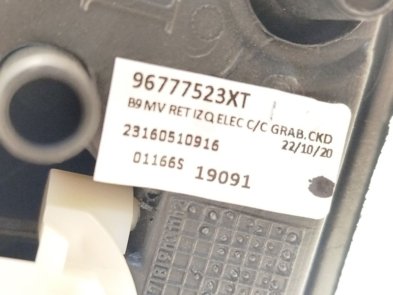 Recambio de retrovisor izquierdo para peugeot partner furgoneta/monovolumen 1.6 bluehdi 100 referencia OEM IAM 96777523XT  