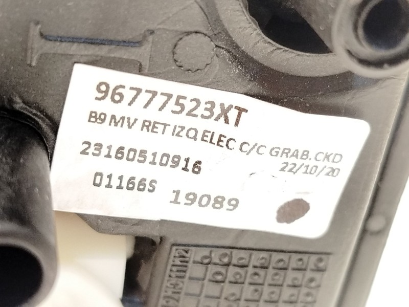 Recambio de retrovisor izquierdo para peugeot partner furgoneta/monovolumen 1.6 bluehdi 100 referencia OEM IAM 96777523XT  