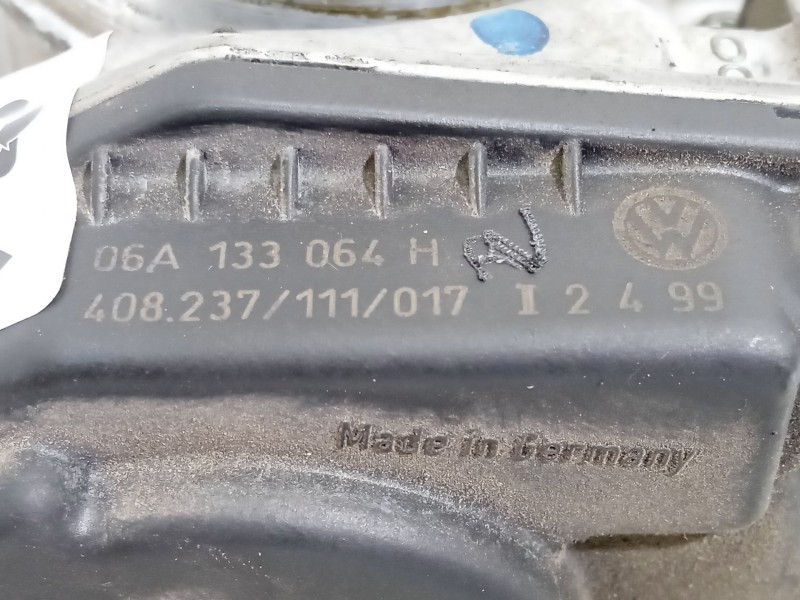 Recambio de caja mariposa para volkswagen new beetle (9c1, 1c1) 2.0 referencia OEM IAM 06A133064H  