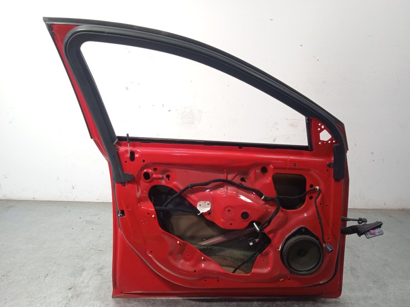 Recambio de puerta delantera izquierda para chevrolet cruze (j300) 2.0 cdi referencia OEM IAM 95987757  