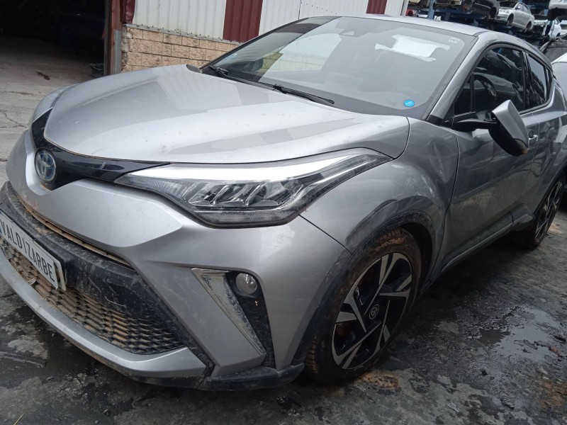 toyota c-hr (_x1_) del año 2023