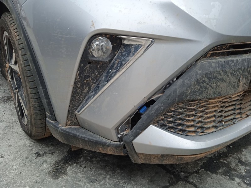 toyota c-hr (_x1_) del año 2023