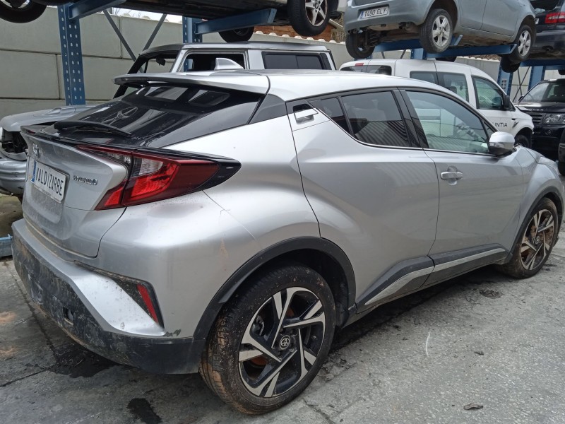 toyota c-hr (_x1_) del año 2023