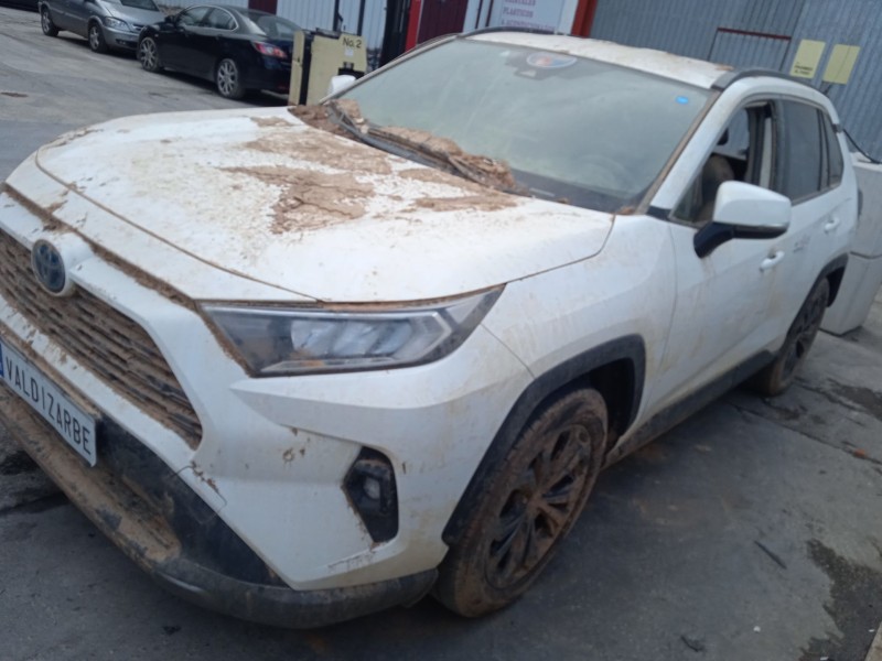 toyota rav 4 v (_a5_, _h5_) del año 2024