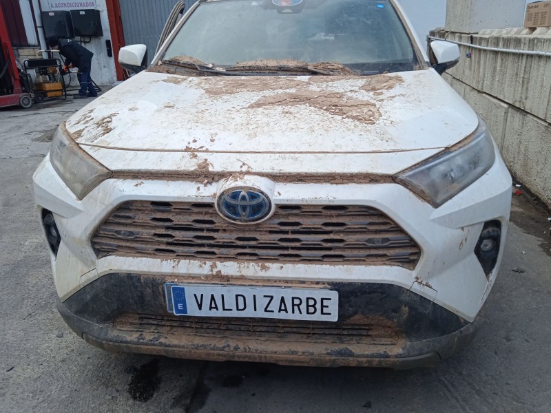 toyota rav 4 v (_a5_, _h5_) del año 2024