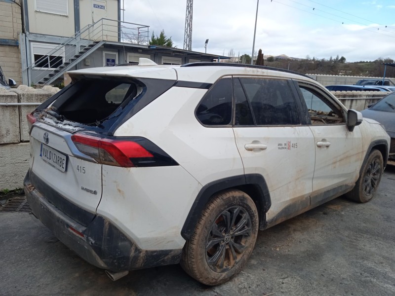 toyota rav 4 v (_a5_, _h5_) del año 2024