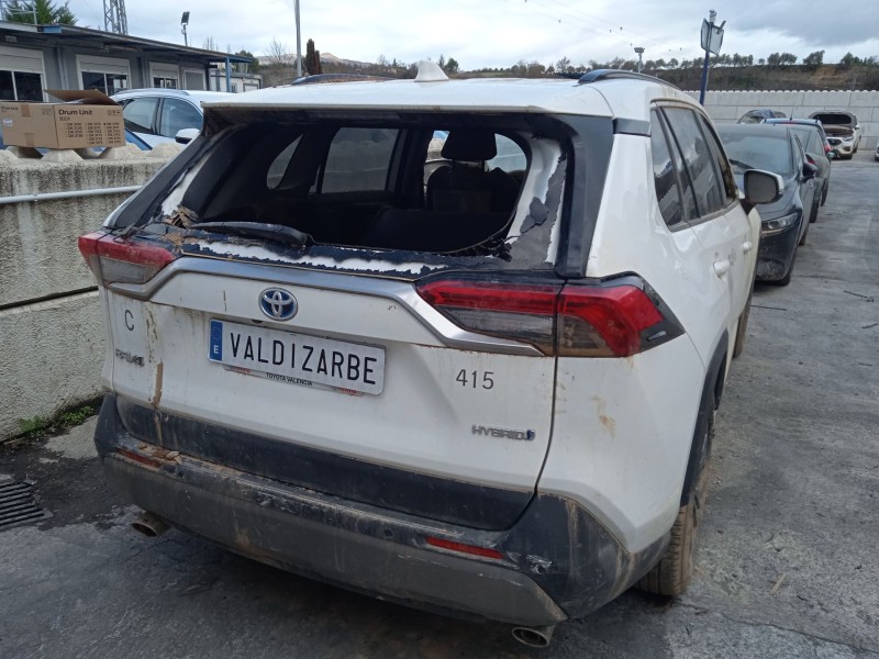 toyota rav 4 v (_a5_, _h5_) del año 2024