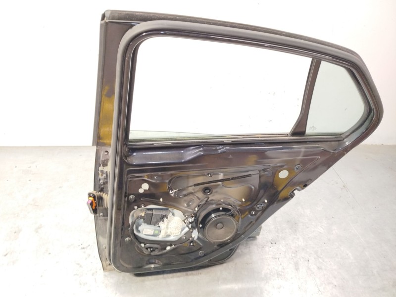 Recambio de puerta trasera derecha para volkswagen jetta iii (1k2) 1.6 referencia OEM IAM 1K5833106E  