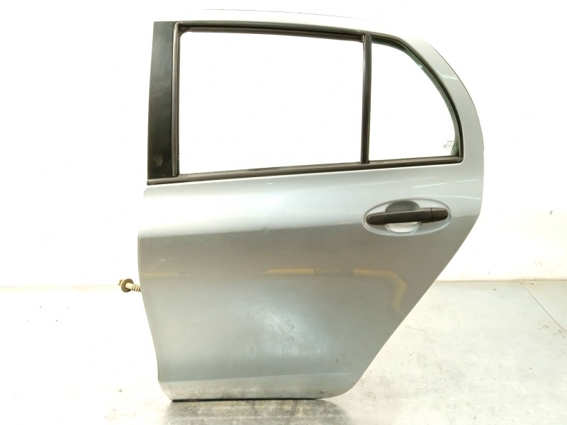 Recambio de puerta trasera izquierda para toyota yaris (_p9_) 1.4 d-4d (nlp90_) referencia OEM IAM 670040D110  