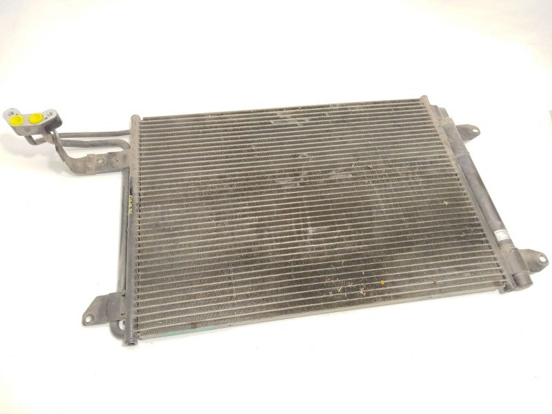 Recambio de condensador / radiador aire acondicionado para volkswagen jetta iii (1k2) 1.6 referencia OEM IAM 1K0820411P  