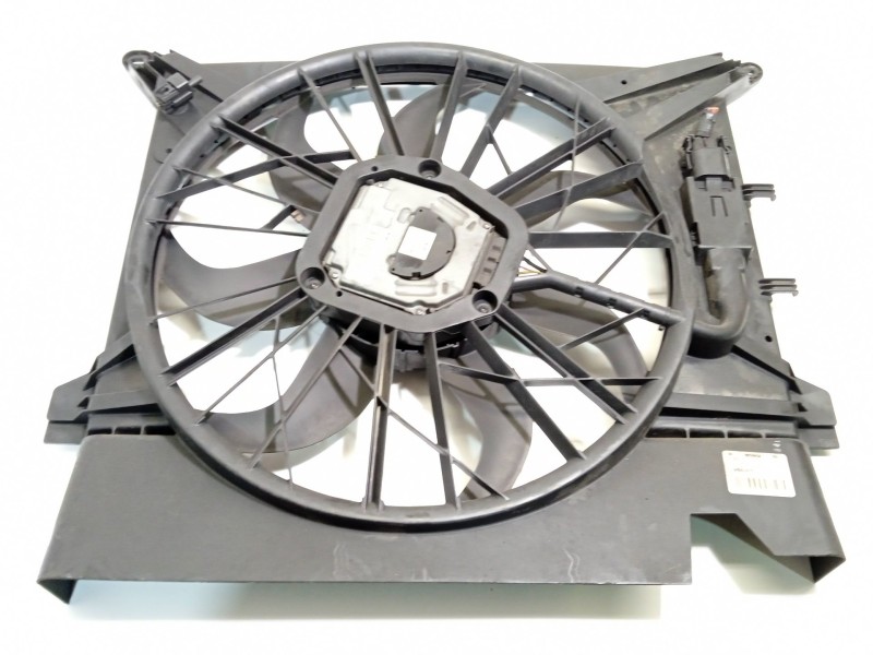 Recambio de electroventilador para volvo xc90 i (275) v8 awd referencia OEM IAM 31368075 30680005 31111543
