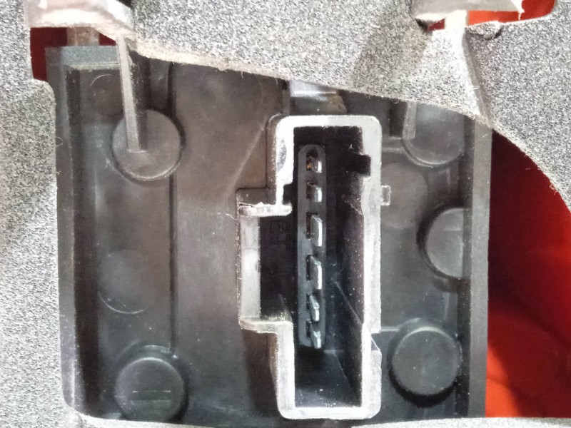 Recambio de piloto trasero izquierdo para peugeot 1007 (km_) 1.4 hdi referencia OEM IAM 9646116980 6350V5 