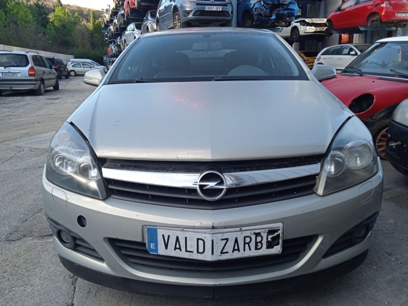 opel astra h gtc (a04) del año 2006