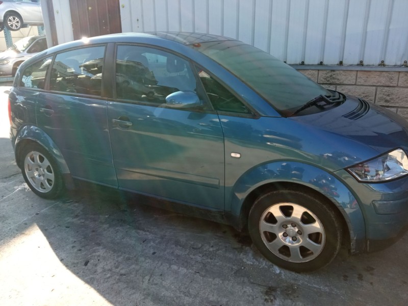 audi a2 (8z0) del año 2001