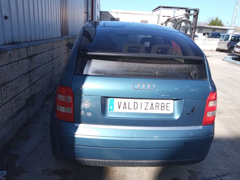 audi a2 (8z0) del año 2001