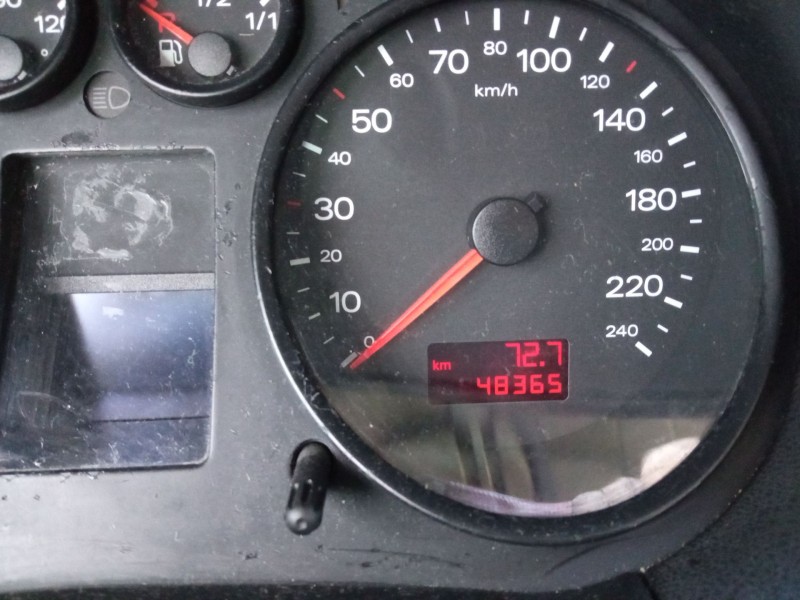 audi a2 (8z0) del año 2001