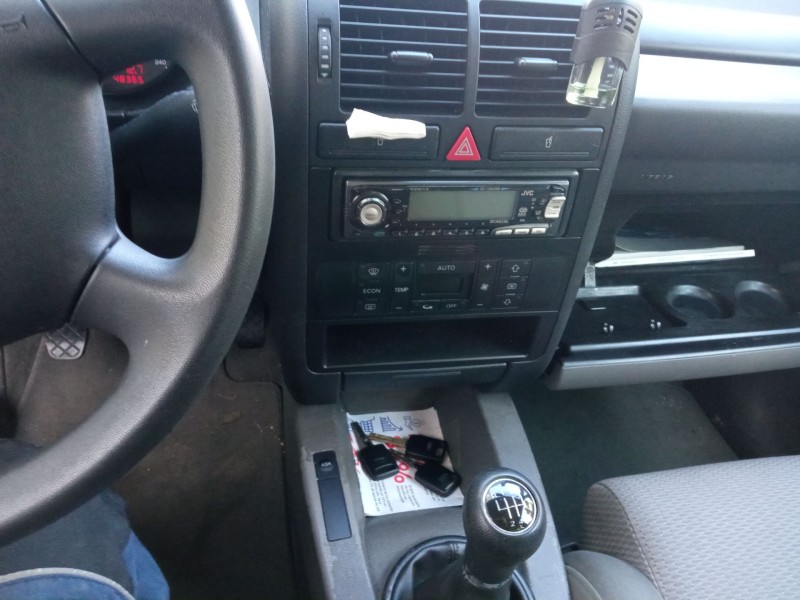 audi a2 (8z0) del año 2001