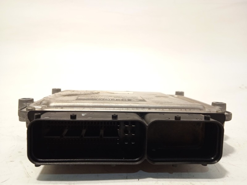 Recambio de centralita motor uce para hyundai i30 (fd) 1.4 referencia OEM IAM 391122B102 9001040164KC GFDA44CFS15000