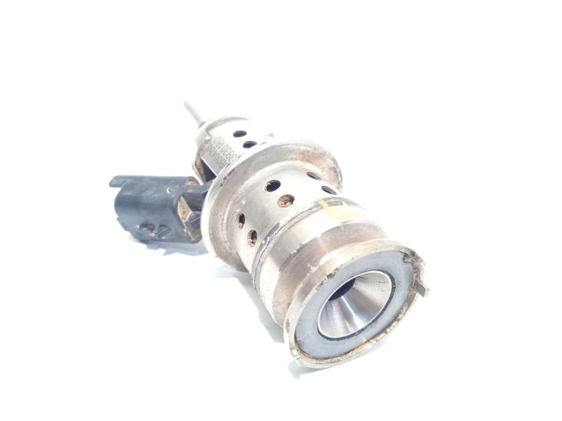 Recambio de inyector para peugeot rifter 1.5 bluehdi 130 referencia OEM IAM 9813930180  