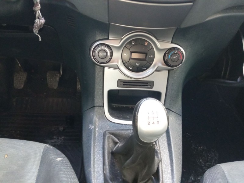 ford fiesta vi (cb1, ccn) del año 2010