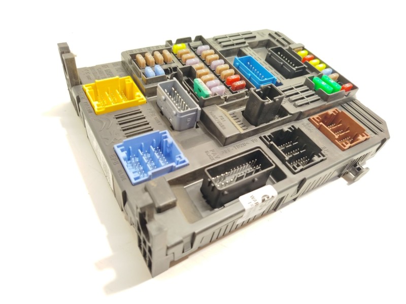 Recambio de caja reles / fusibles para opel combo e tour / life (k9) 1.2 referencia OEM IAM 9830707680 1635126380 