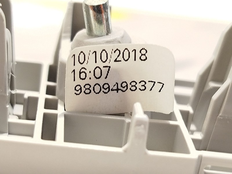 Recambio de parasol derecho para opel combo e tour / life (k9) 1.2 referencia OEM IAM 9809498377 98094983BJ 