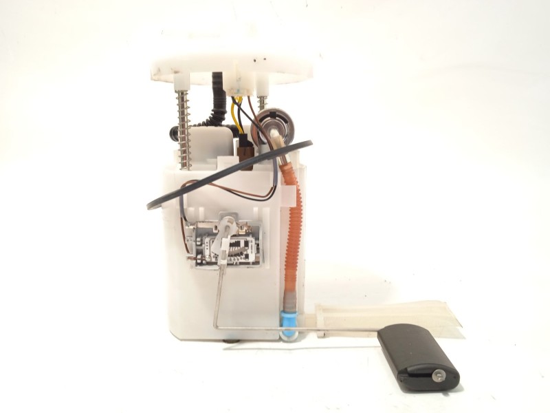 Recambio de bomba combustible para hyundai i30 (fd) 1.4 referencia OEM IAM 311101H000  100601530