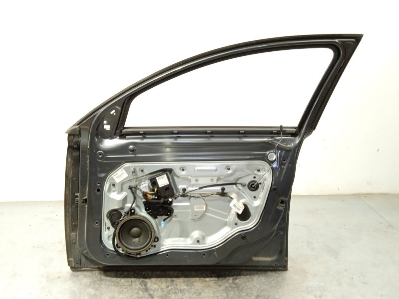 Recambio de puerta delantera derecha para volvo v50 (545) 1.6 d referencia OEM IAM 31335444  