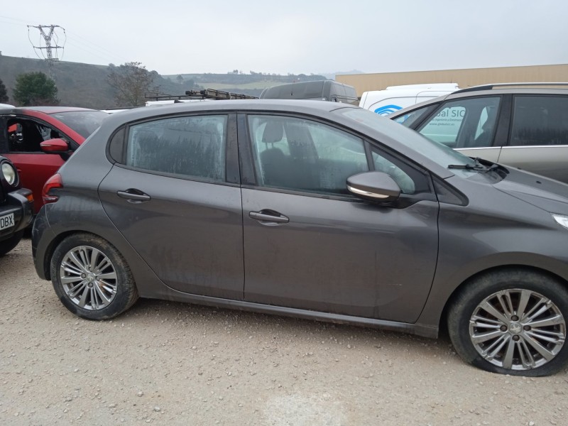 peugeot 208 i (ca_, cc_) del año 2018