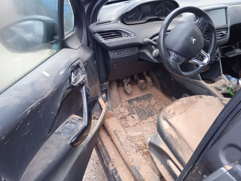 peugeot 208 i (ca_, cc_) del año 2018