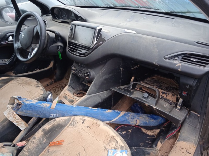 peugeot 208 i (ca_, cc_) del año 2018